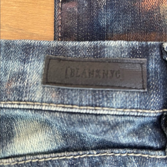UNIQUE JEANS | THESE JEANS ARE EVERYTHING | BLANK NYC PAINTED JEANS | NWT - Picture 9 of 17